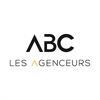 Voici le logo de la marque ABC AGENCEMENT qui représente son identité graphique.