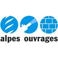 Voici le logo de la marque ALPES OUVRAGES qui représente son identité graphique.